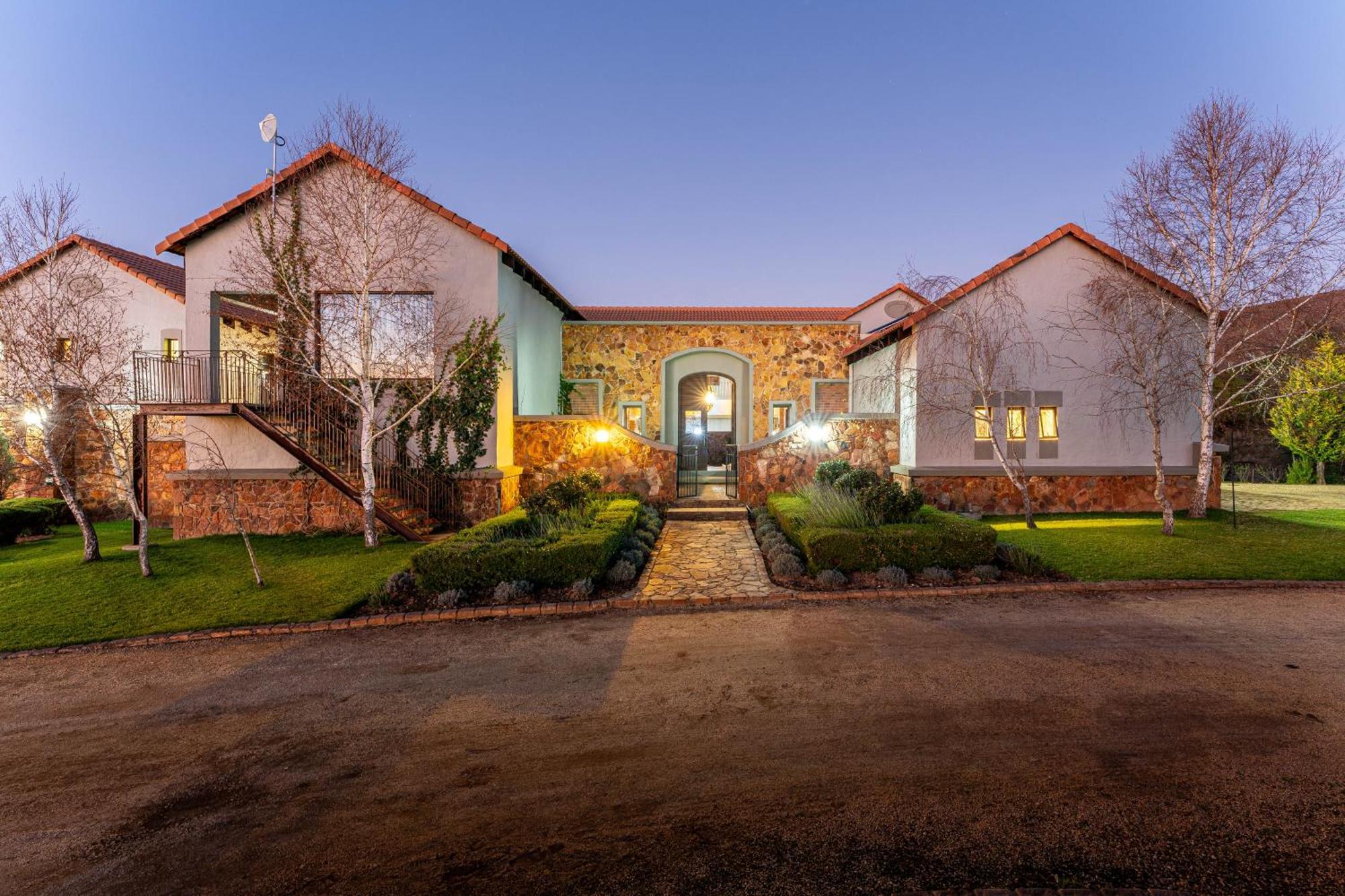 莱登堡Mount High Luxury Country Estate别墅 外观 照片